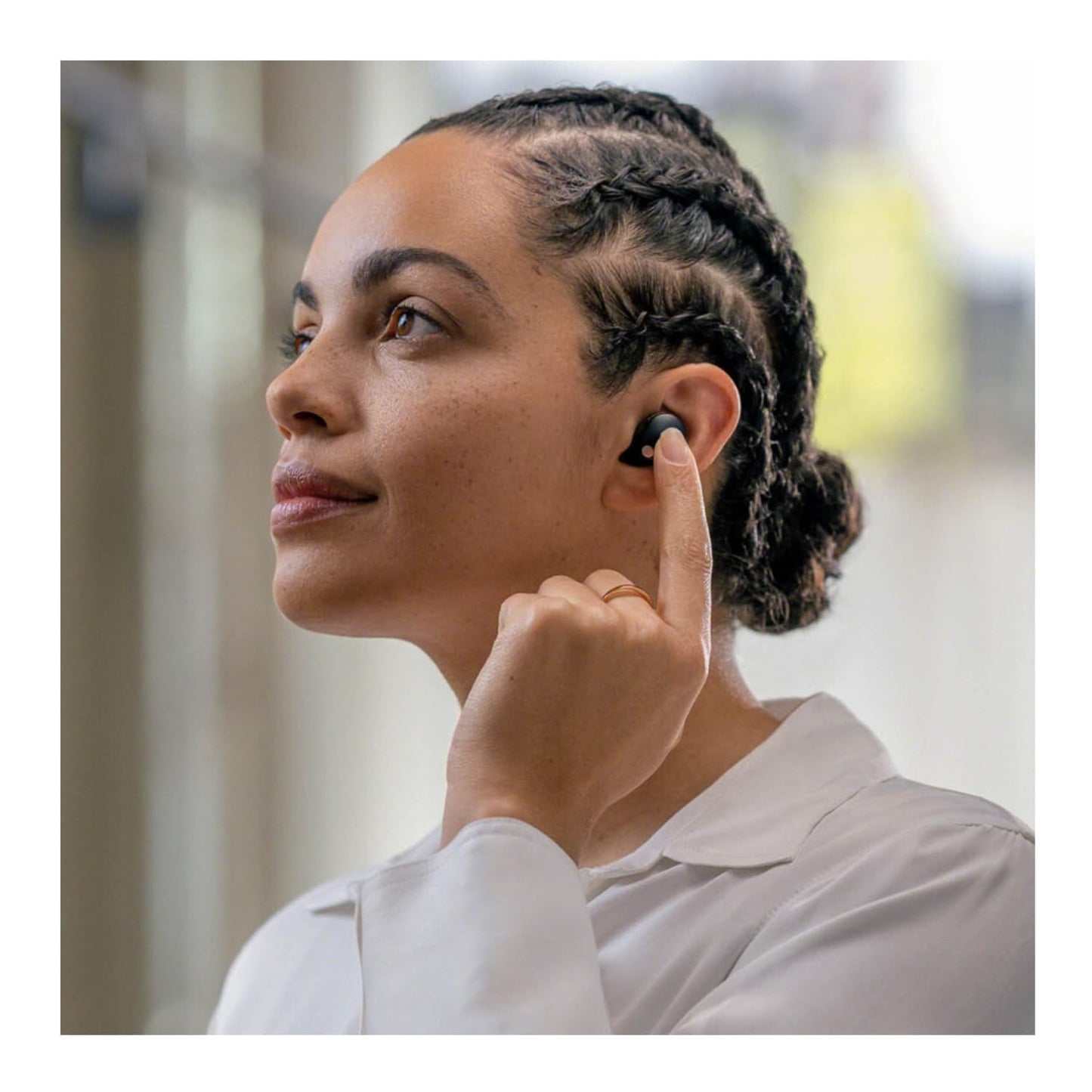 Sony WF-1000XM5 Truly Wireless Noise Canceling Earbuds (Black) Bundle with Bluetooth Audio Transmitter (2 Items)